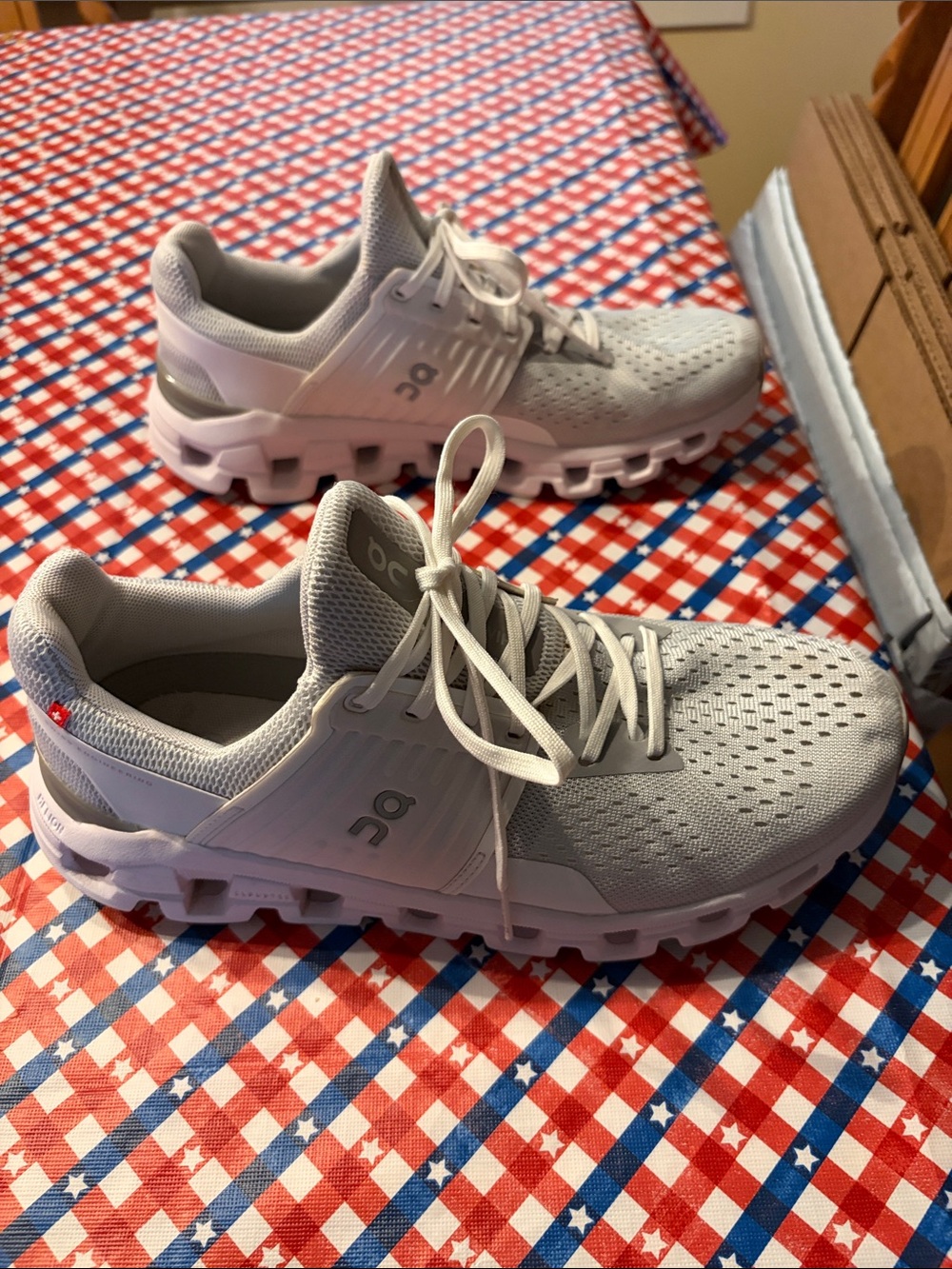 Women’s On Cloudswift shoes size 9 - Picture 4 of 8